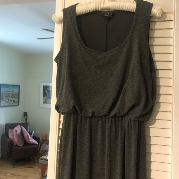 Classic Casual Cool Maxi Dress 2000s inspired - Picture 1 of 3